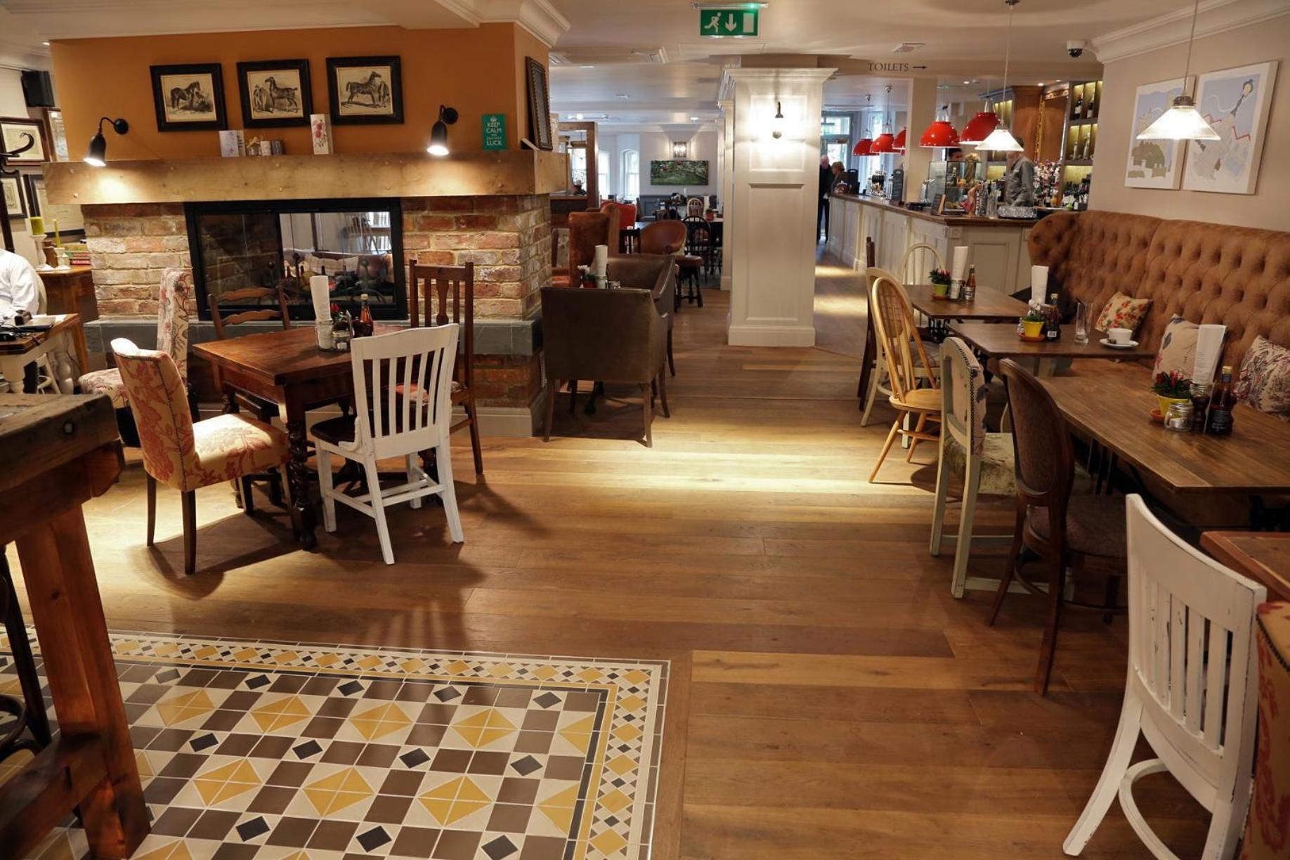 The Foley Hotel Claygate Eksteriør billede