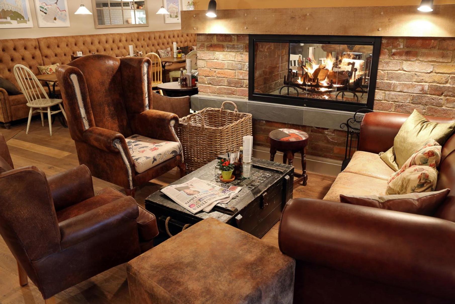 The Foley Hotel Claygate Eksteriør billede