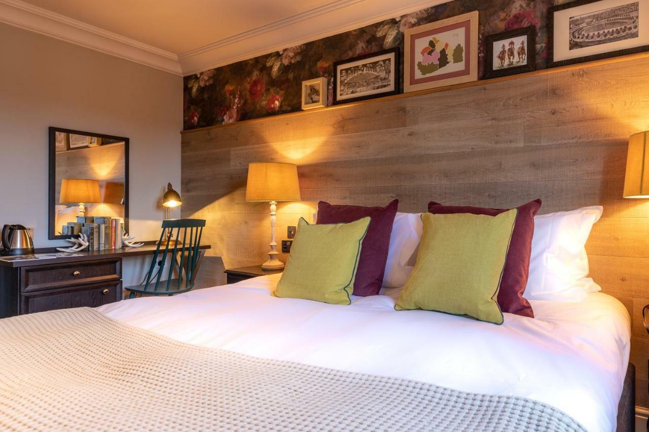The Foley Hotel Claygate Eksteriør billede
