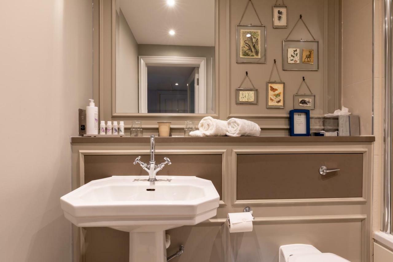 The Foley Hotel Claygate Eksteriør billede