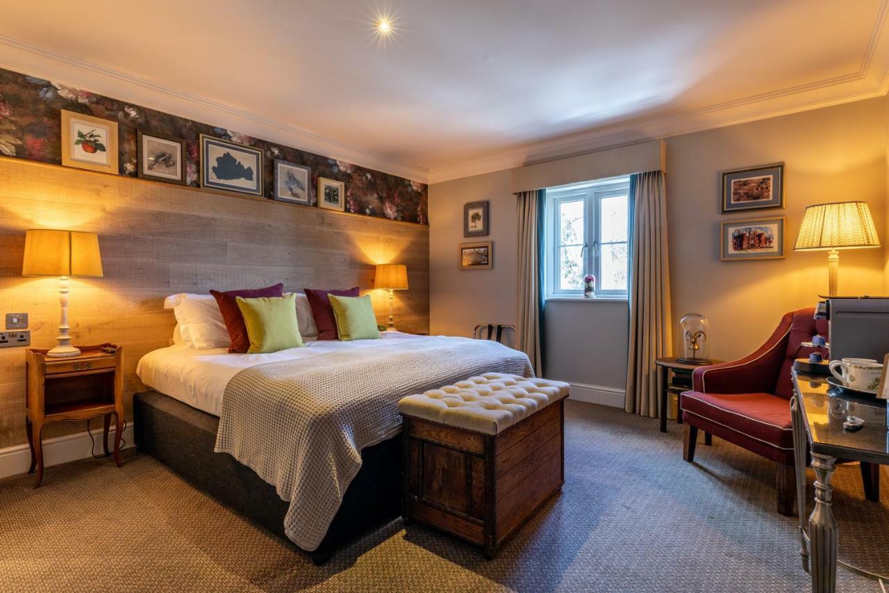 The Foley Hotel Claygate Eksteriør billede
